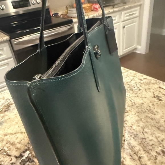 Coach Willow Tote (Forest Green) - Picture 7 of 12